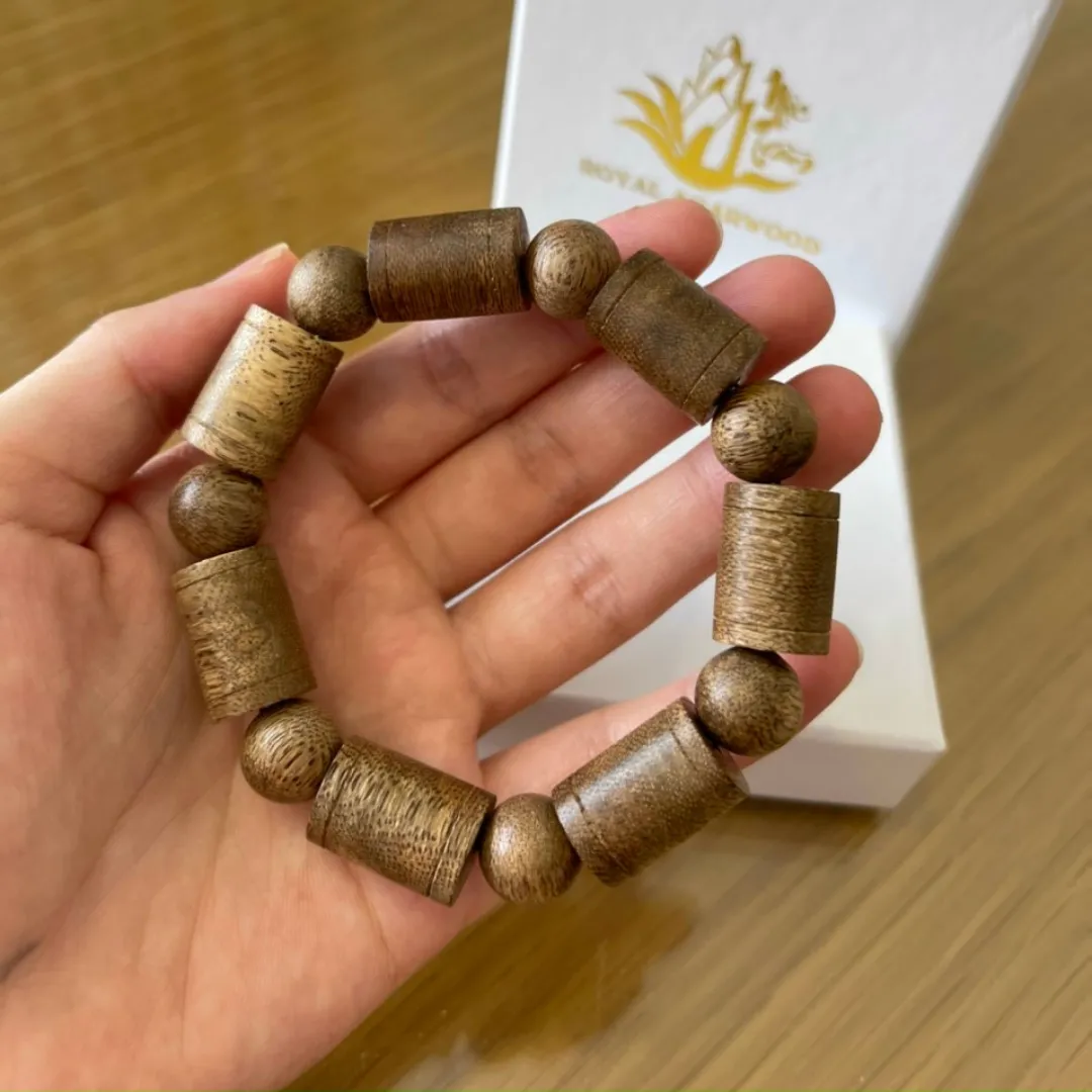 Vietnamese Natural “Kien Toc” Agarwood Bracelet – 13mm Round Beads with Bamboo Joint Accents
